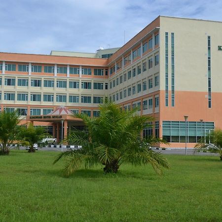 Kingwood Hotel Mukah Selangau Екстериор снимка