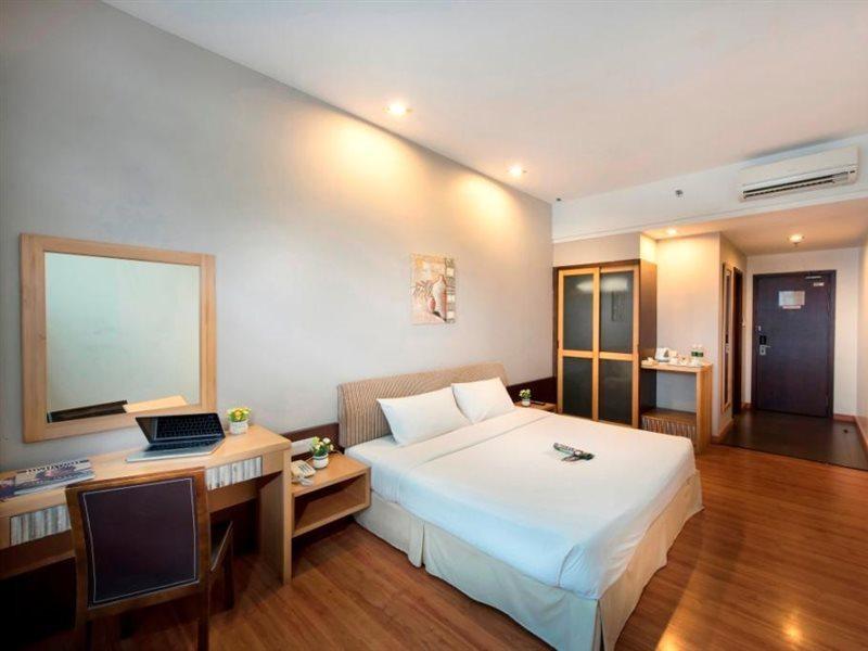 Kingwood Hotel Mukah Selangau Екстериор снимка